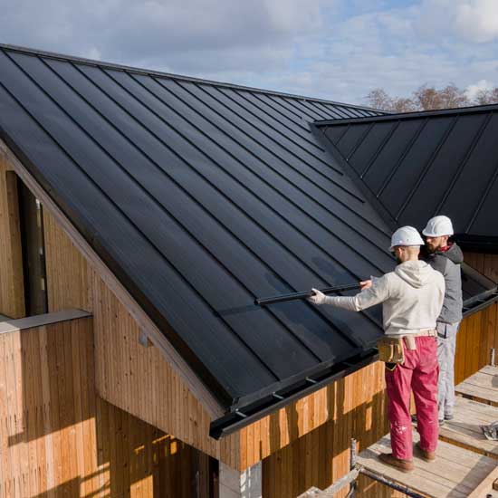 Signs-You-Need-a-Roofing-Contractor